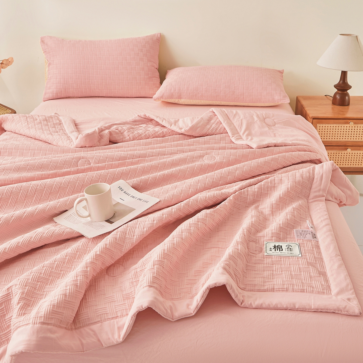 91家纺网 家纺一手货源 找家纺 好睡棉 2026新款华夫格双拼夏被夏凉被空调被新疆棉花被子 樱花粉