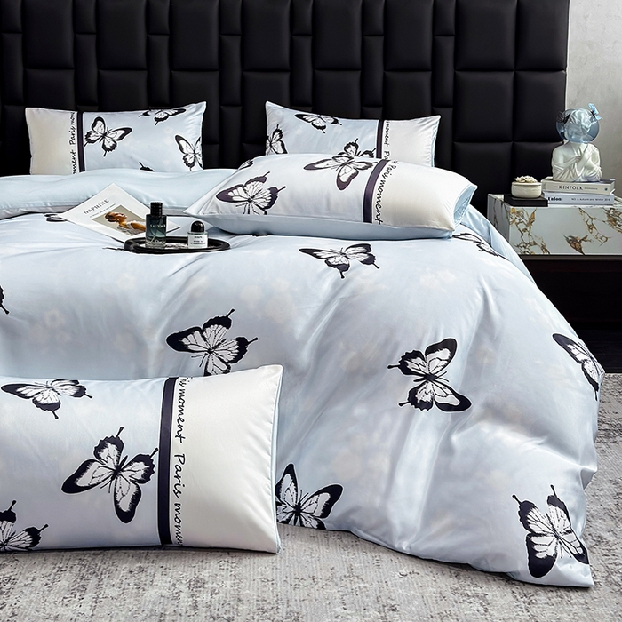 91家纺网 家纺一手货源 找家纺 奥汀洛家纺 2026新款轻奢数码印花冰丝四件套 彩蝶天蓝