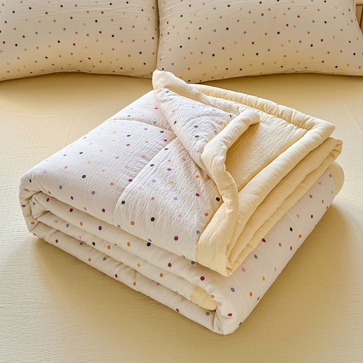 91家纺网 家纺一手货源 找家纺 卡斯诺家纺馆 2026新款皱皱棉双层纱夏被四件套下载文件包含买家秀 奶油波点