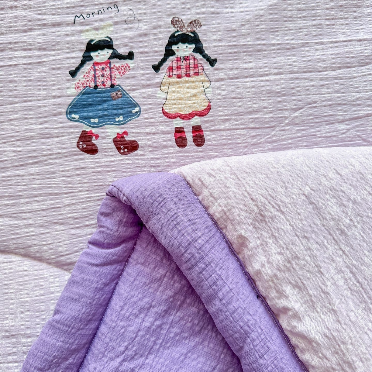 91家纺网 家纺一手货源 找家纺 卡斯诺家纺馆 2026新款皱皱棉双层纱夏被四件套下载文件包含买家秀 柔光邂逅