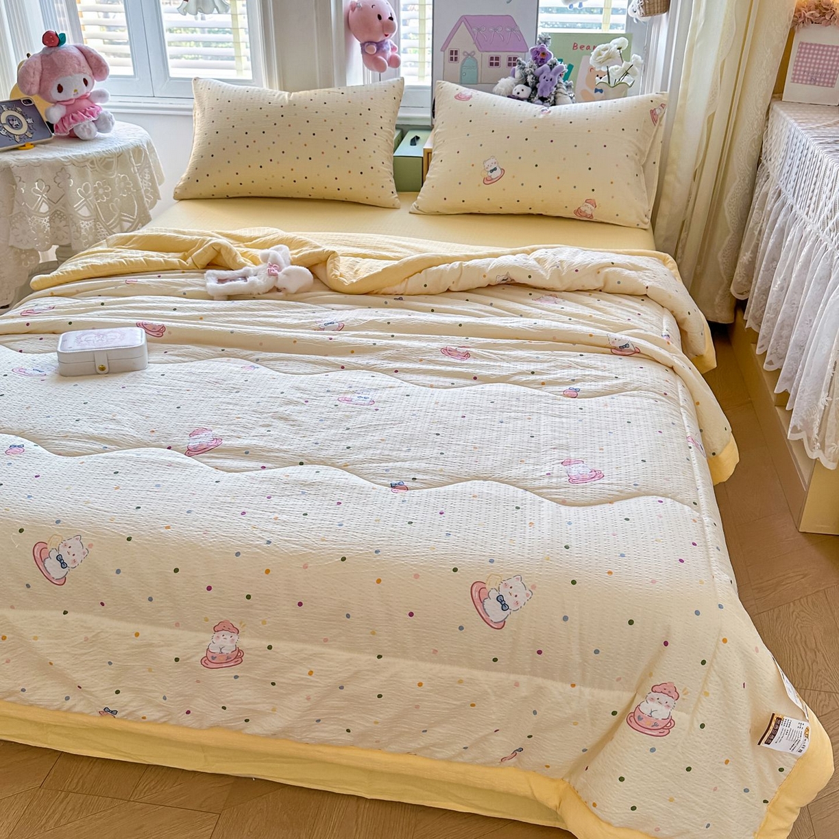 91家纺网 家纺一手货源 找家纺 卡斯诺家纺馆 2026新款皱皱棉双层纱夏被四件套下载文件包含买家秀 奶油猫