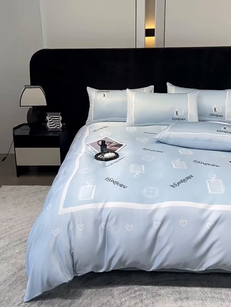 91家纺网 家纺一手货源 找家纺 奥汀洛家纺 2026新款轻奢数码印花冰丝四件套 罗兰