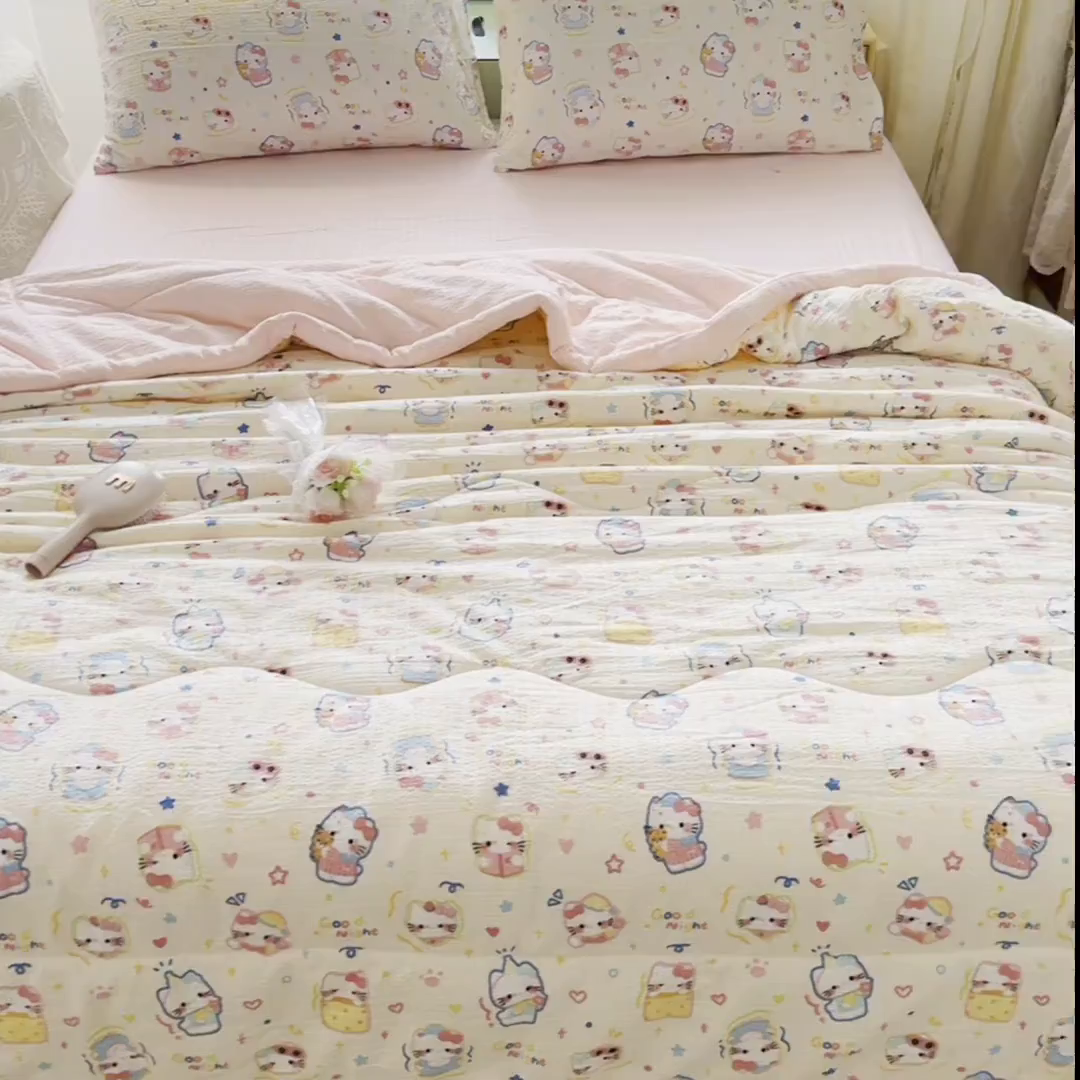 91家纺网 家纺一手货源 找家纺 卡斯诺家纺馆 2026新款皱皱棉双层纱夏被四件套下载文件包含买家秀 泡芙猫咪