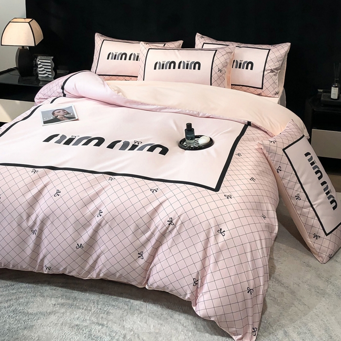 91家纺网 家纺一手货源 找家纺 奥汀洛家纺 2026新款轻奢数码印花冰丝四件套 缪斯