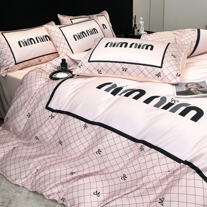 91家纺网 家纺一手货源 找家纺 奥汀洛家纺 2026新款轻奢数码印花冰丝四件套 缪斯