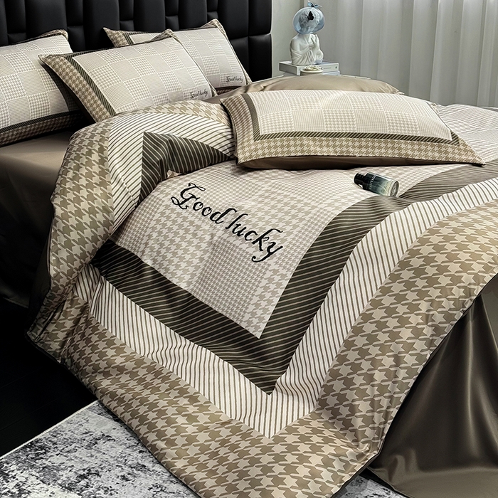 91家纺网 家纺一手货源 找家纺 奥汀洛家纺 2026新款轻奢数码印花冰丝四件套 千鸟格