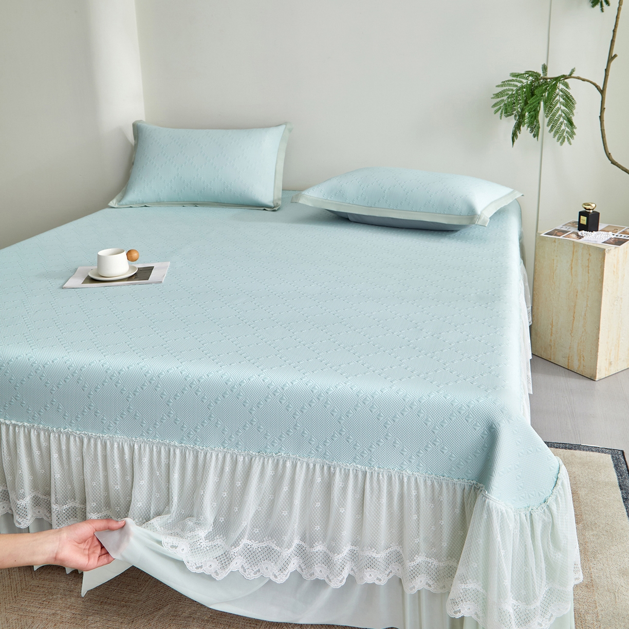 91家纺网 家纺一手货源 找家纺 （总）瑞禾家纺 2026新款A类凉感豆豆床裙款凉席三件套-系列六