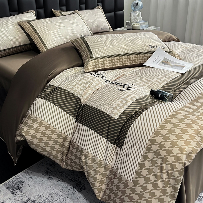 91家纺网 家纺一手货源 找家纺 奥汀洛家纺 2026新款轻奢数码印花冰丝四件套 千鸟格