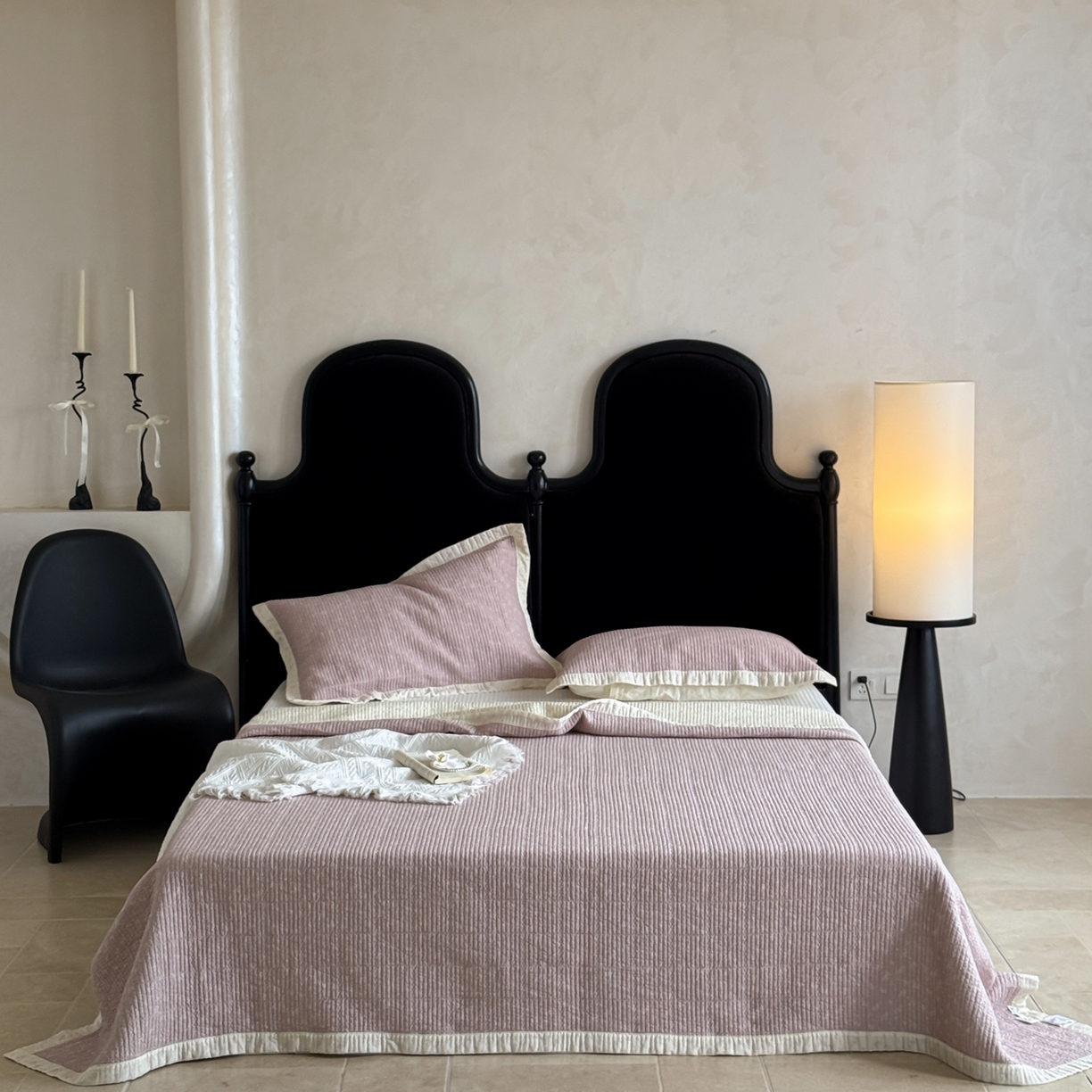 91家纺网 家纺一手货源 找家纺 床盖工厂店 2026春夏新款双面100%全棉填充80棉花床盖三件套 花千束粉