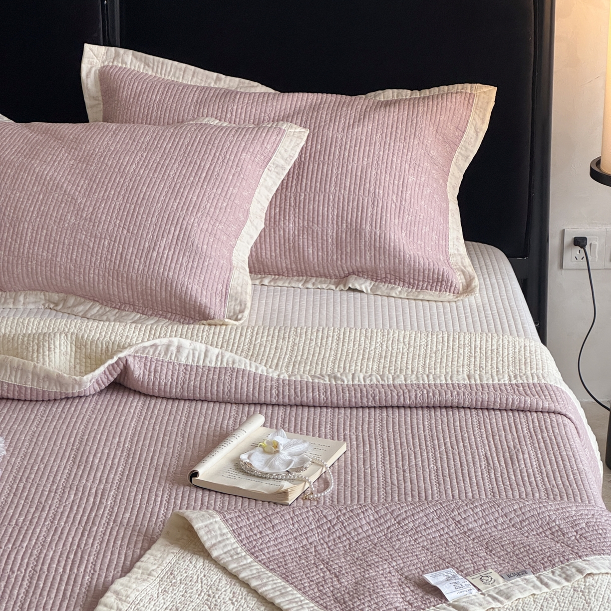 91家纺网 家纺一手货源 找家纺 床盖工厂店 2026春夏新款双面100%全棉填充80棉花床盖三件套 花千束粉