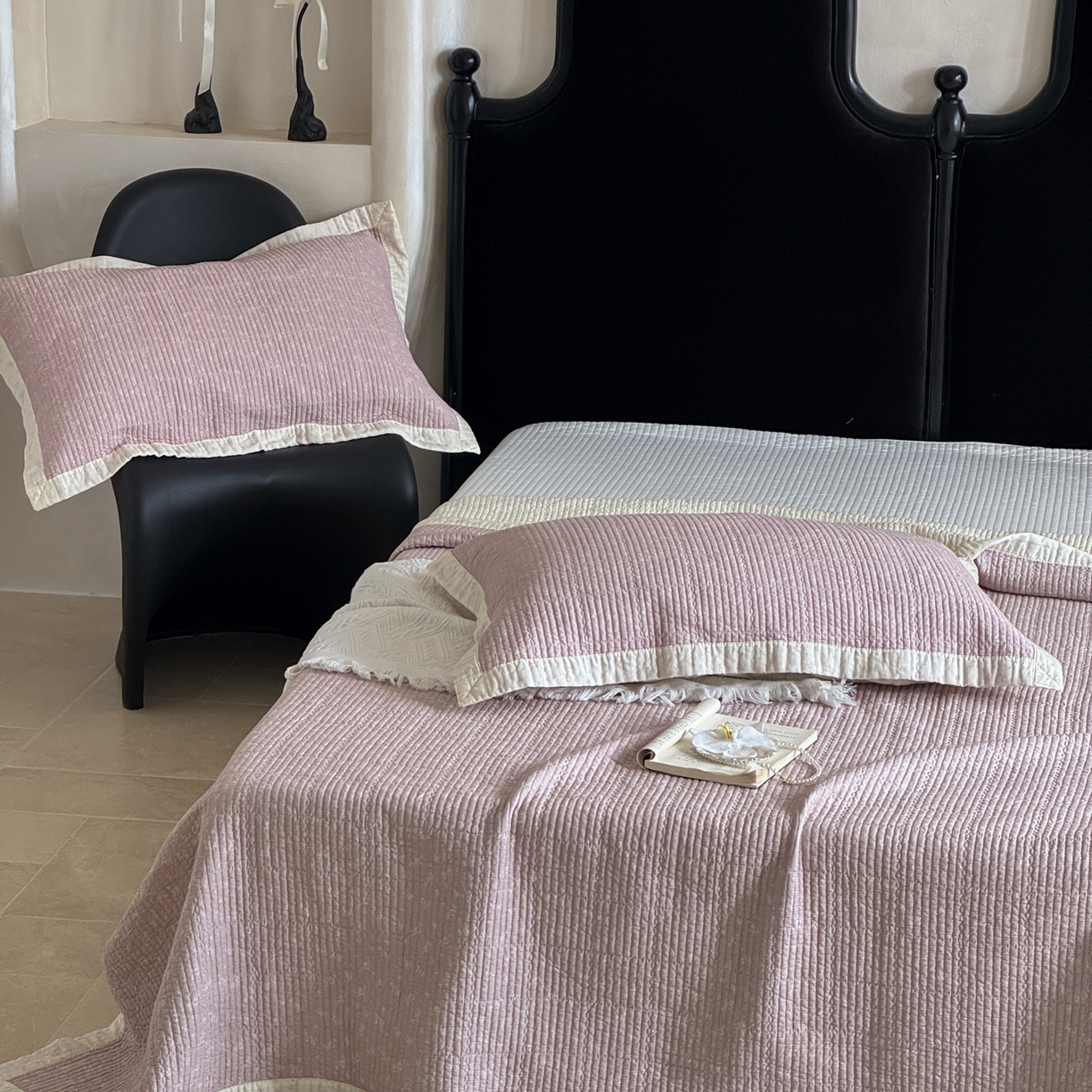 91家纺网 家纺一手货源 找家纺 床盖工厂店 2026春夏新款双面100%全棉填充80棉花床盖三件套 花千束粉