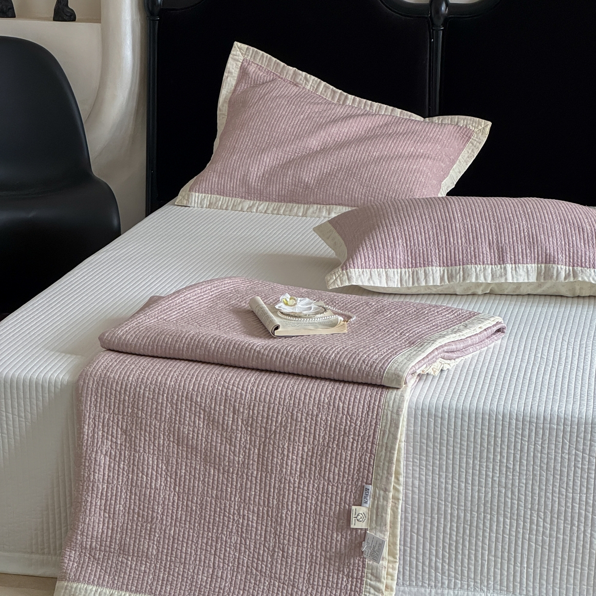 91家纺网 家纺一手货源 找家纺 床盖工厂店 2026春夏新款双面100%全棉填充80棉花床盖三件套 花千束粉