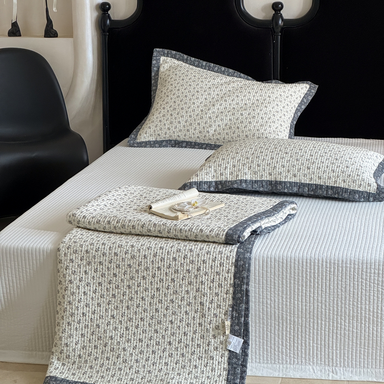 91家纺网 家纺一手货源 找家纺 床盖工厂店 2026春夏新款双面100%全棉填充80棉花床盖三件套 四月天