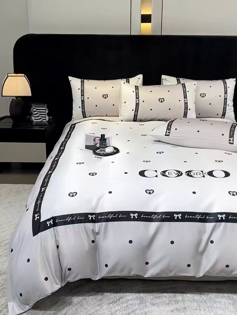 91家纺网 家纺一手货源 找家纺 奥汀洛家纺 2026新款轻奢数码印花冰丝四件套 希尔