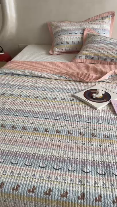 91家纺网 家纺一手货源 找家纺 床盖工厂店 2026春夏新款双面100%全棉填充80棉花床盖三件套 糖果小马