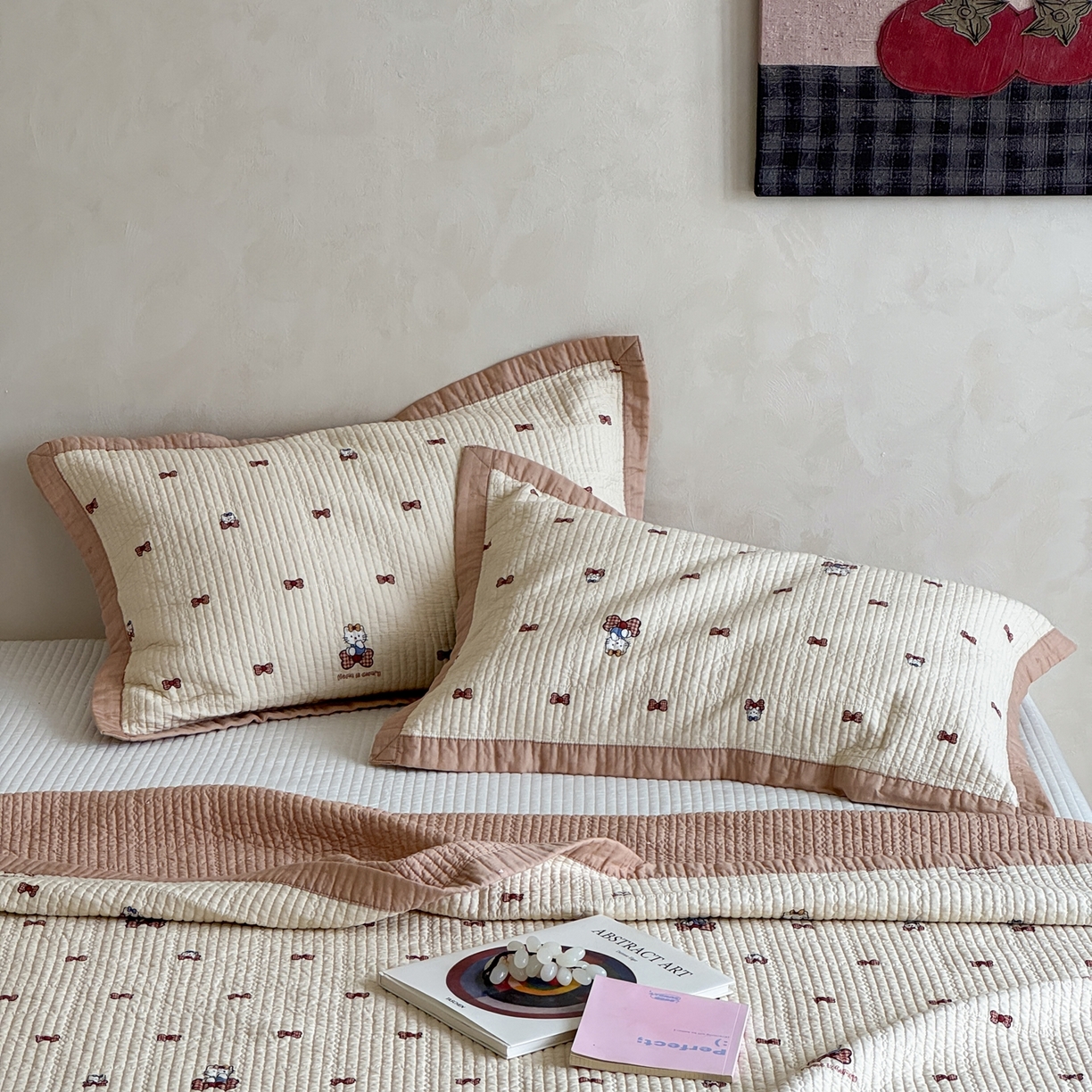 91家纺网 家纺一手货源 找家纺 床盖工厂店 2026春夏新款双面100%全棉填充80棉花床盖三件套 小家猫