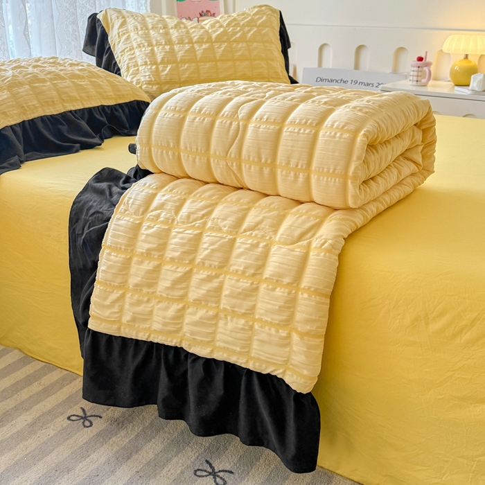 91家纺网 家纺一手货源 找家纺 优卡迪家纺馆 2026春夏新款泡泡纱黑花边夏被夏被空调被四件套【下载文件夹包含买家秀】 魔芋橙汁