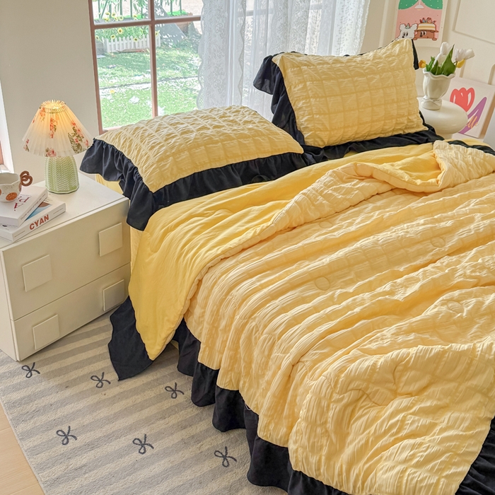 91家纺网 家纺一手货源 找家纺 优卡迪家纺馆 2026春夏新款泡泡纱黑花边夏被夏被空调被四件套【下载文件夹包含买家秀】 魔芋橙汁