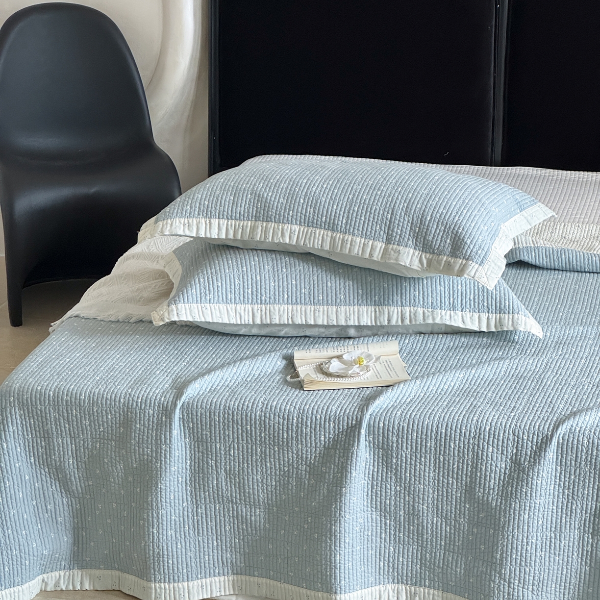 91家纺网 家纺一手货源 找家纺 床盖工厂店 2026春夏新款双面100%全棉填充80棉花床盖三件套 樱语兰