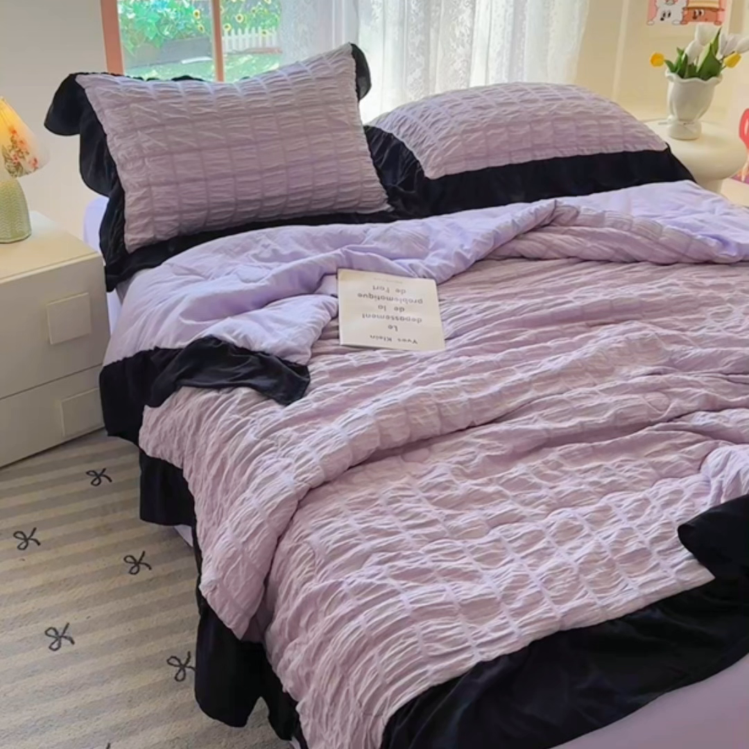 91家纺网 家纺一手货源 找家纺 优卡迪家纺馆 2026春夏新款泡泡纱黑花边夏被夏被空调被四件套【下载文件夹包含买家秀】 香芋紫薯