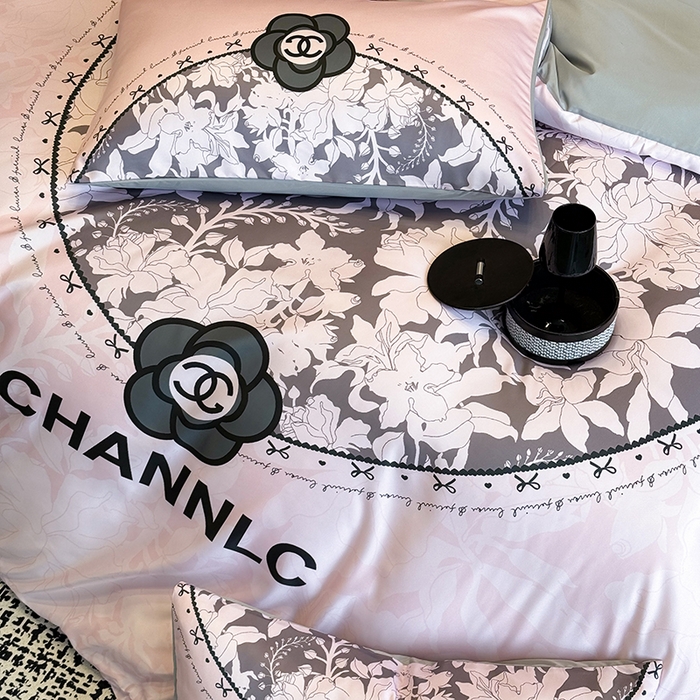 91家纺网 家纺一手货源 找家纺 奥汀洛家纺 2026新款轻奢数码印花冰丝四件套 香蜜