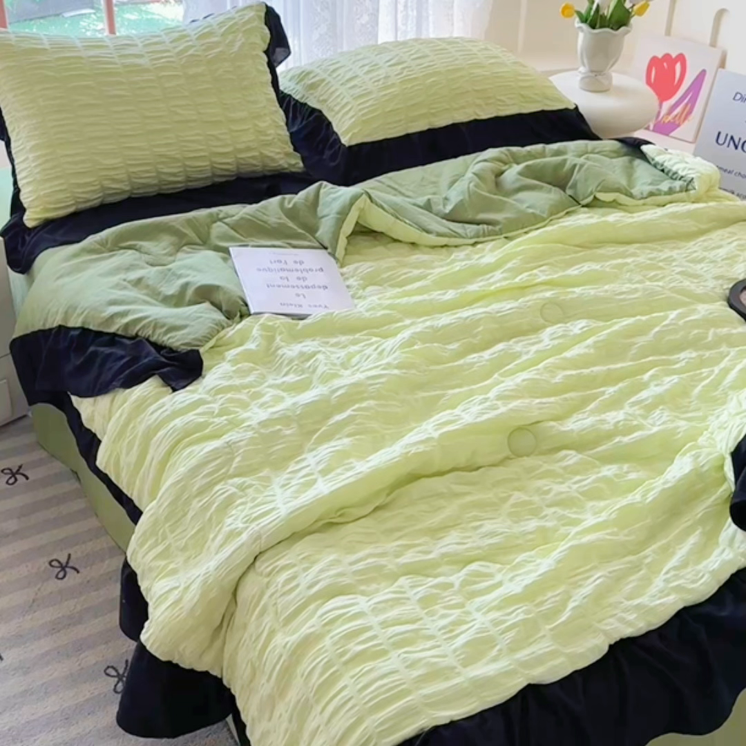 91家纺网 家纺一手货源 找家纺 （总）优卡迪家纺馆 2026春夏新款泡泡纱黑花边夏被夏被空调被四件套【下载文件夹包含买家秀】