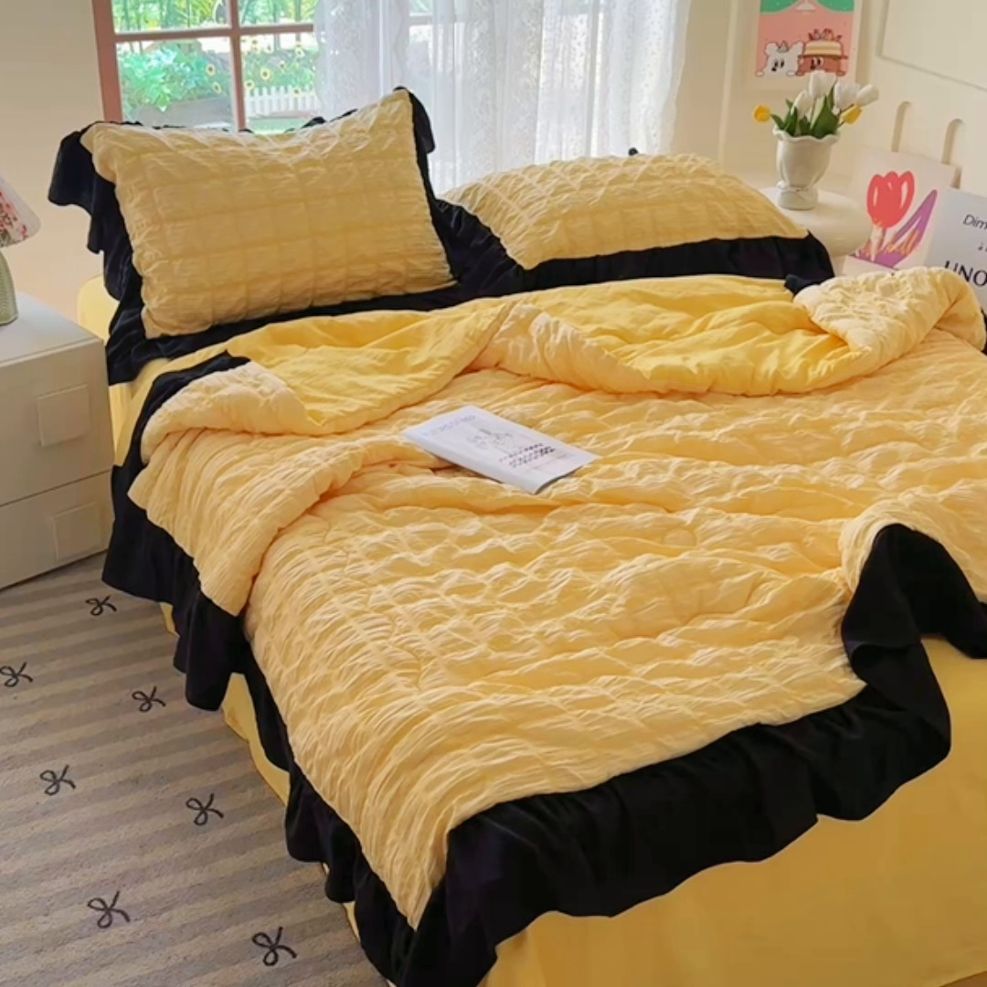 91家纺网 家纺一手货源 找家纺 优卡迪家纺馆 2026春夏新款泡泡纱黑花边夏被夏被空调被四件套【下载文件夹包含买家秀】 魔芋橙汁