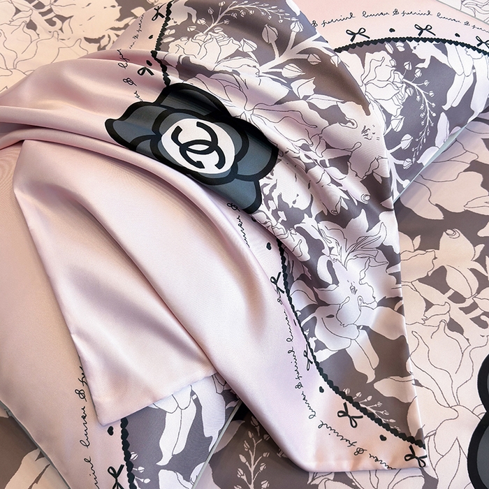 91家纺网 家纺一手货源 找家纺 奥汀洛家纺 2026新款轻奢数码印花冰丝四件套 香蜜