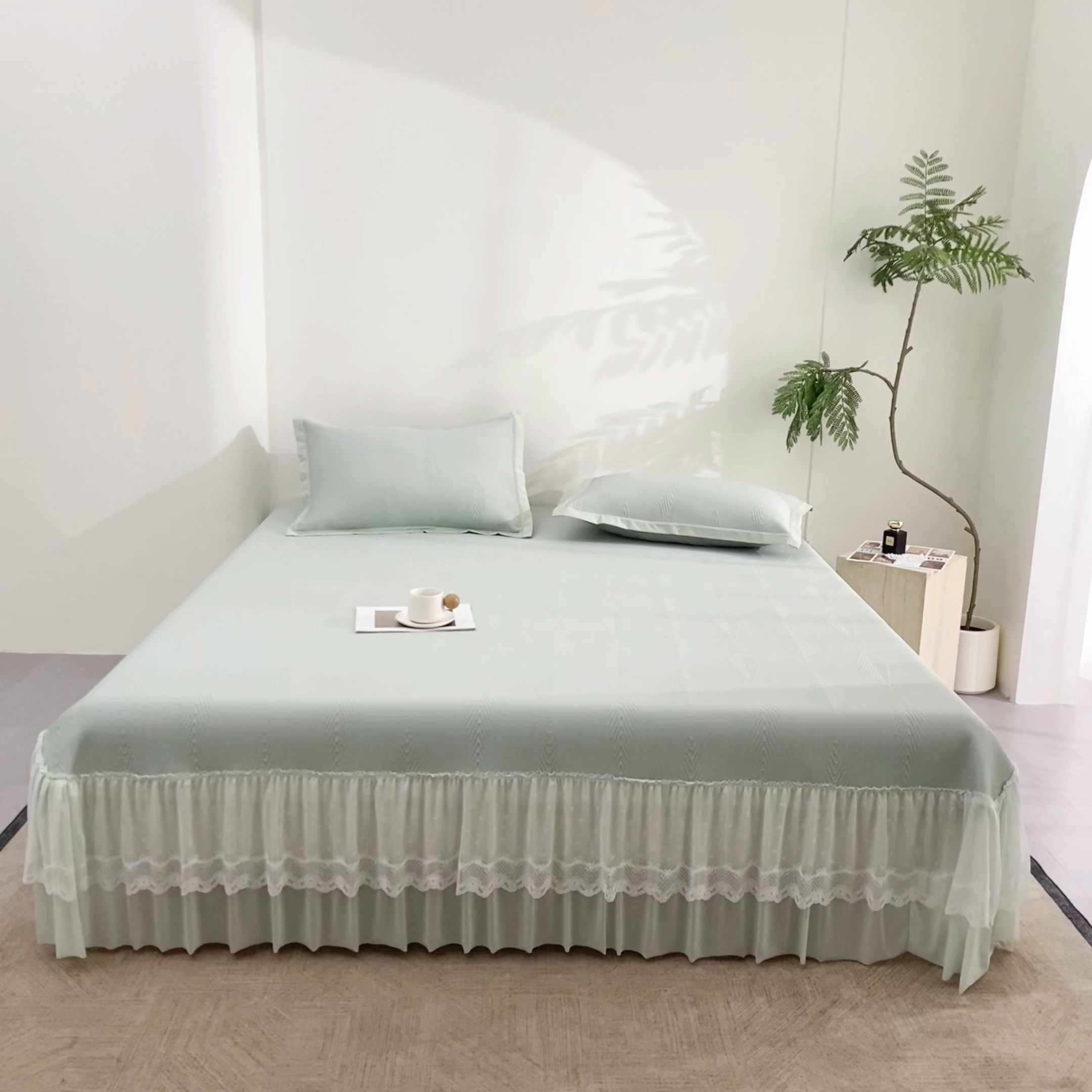 91家纺网 家纺一手货源 找家纺 瑞禾家纺 2026新款A类凉感豆豆床裙款凉席三件套-系列六 烟灰菱格