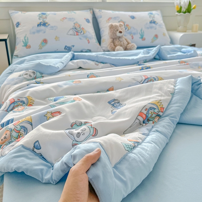 91家纺网 家纺一手货源 找家纺 优卡迪家纺馆 2026春夏新款针织棉双层纱夏被夏凉被空调被四件套【下载文件夹包含买家秀】 遨游