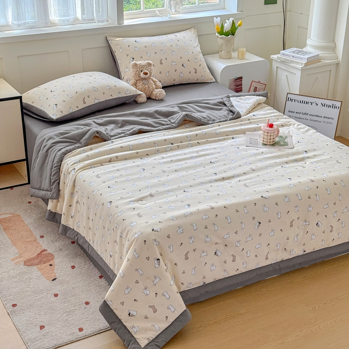 91家纺网 家纺一手货源 找家纺 优卡迪家纺馆 2026春夏新款针织棉双层纱夏被夏凉被空调被四件套【下载文件夹包含买家秀】 灵动