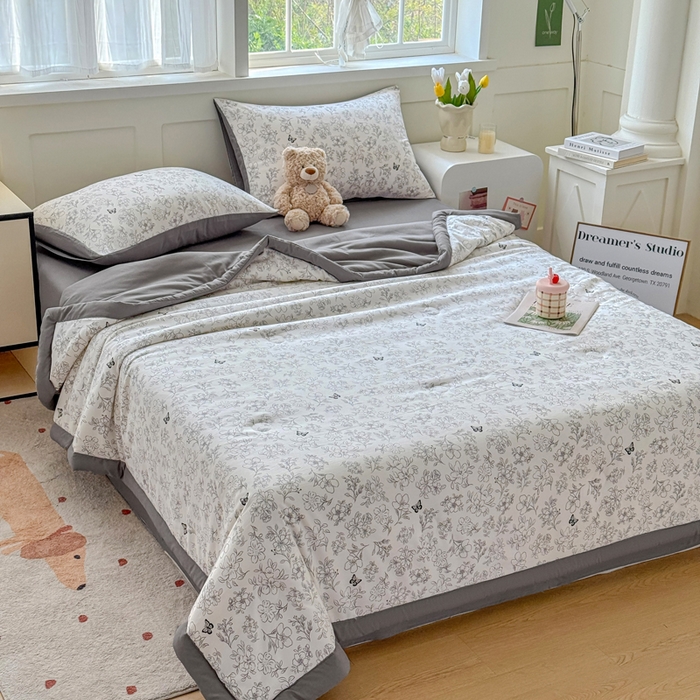 91家纺网 家纺一手货源 找家纺 优卡迪家纺馆 2026春夏新款针织棉双层纱夏被夏凉被空调被四件套【下载文件夹包含买家秀】 梦蝶