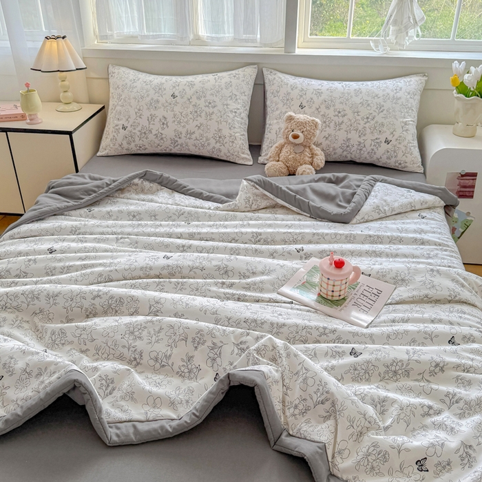 91家纺网 家纺一手货源 找家纺 优卡迪家纺馆 2026春夏新款针织棉双层纱夏被夏凉被空调被四件套【下载文件夹包含买家秀】 梦蝶