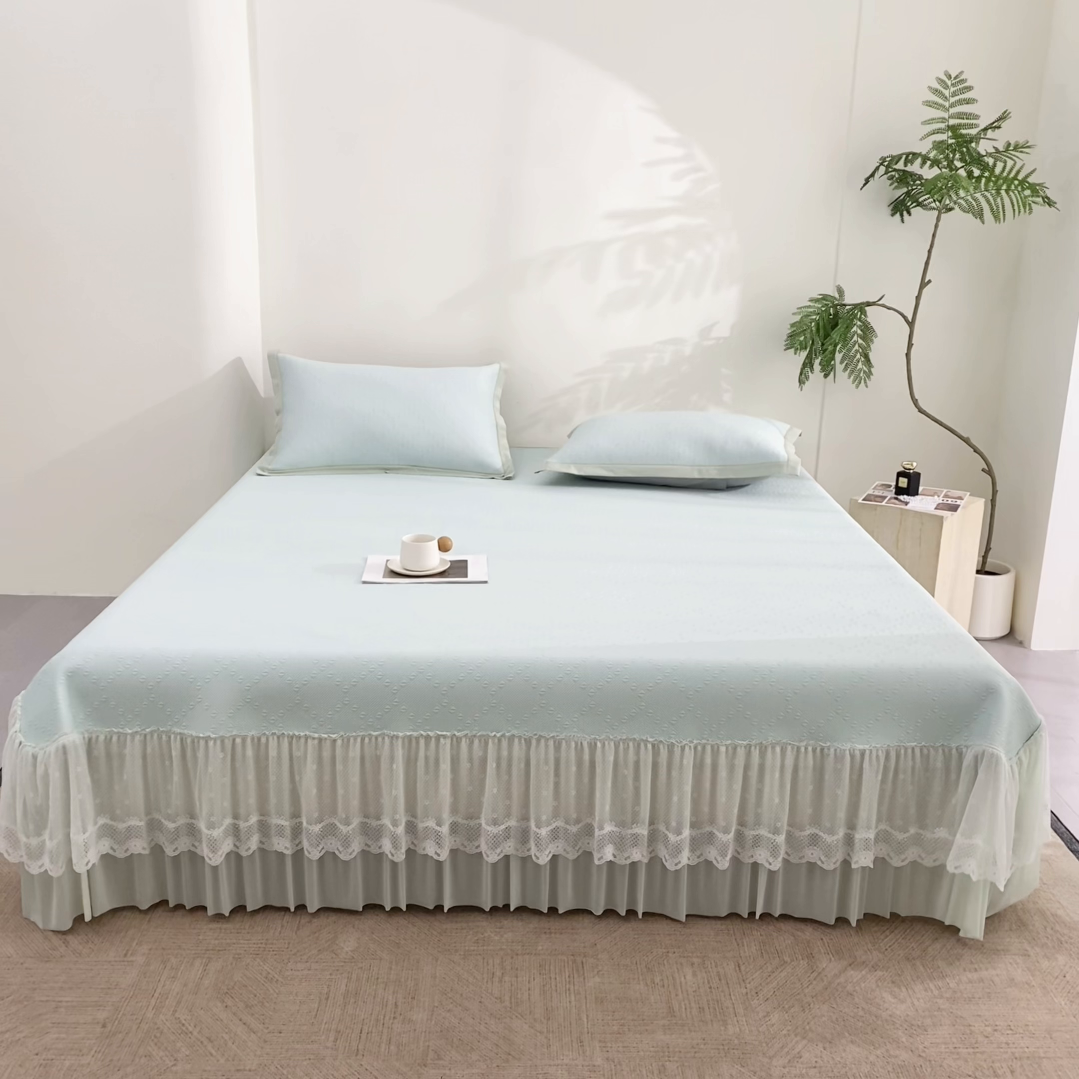 91家纺网 家纺一手货源 找家纺 瑞禾家纺 2026新款A类凉感豆豆床裙款凉席三件套-系列六 月灰回韵