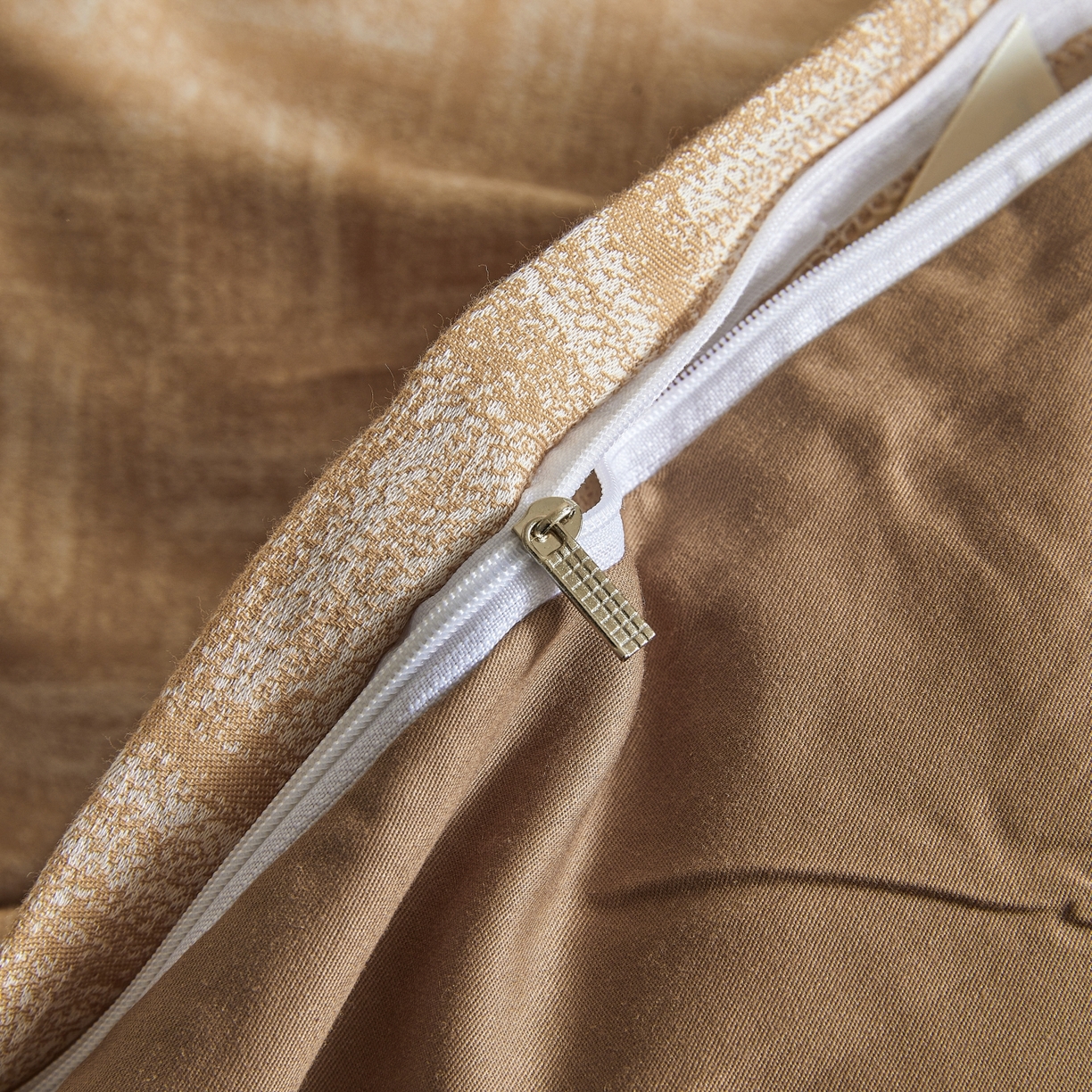 91家纺网 家纺一手货源 找家纺 乐家毛巾被（工厂自产自销） 2026新款40s全棉纯棉色织提花四件套 几何游戏