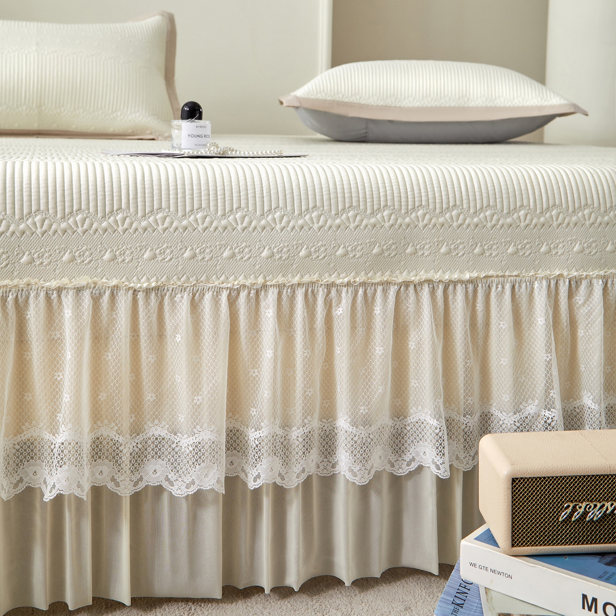 91家纺网 家纺一手货源 找家纺 （总）瑞禾家纺 2026新款A类凉感豆豆床裙款凉席三件套-系列五