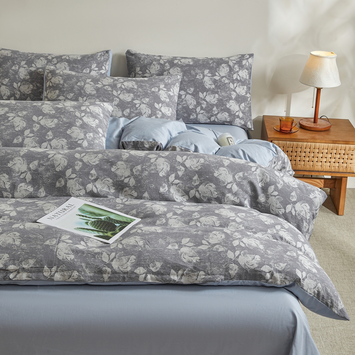 91家纺网 家纺一手货源 找家纺 乐家毛巾被（工厂自产自销） 2026新款40s全棉纯棉色织提花四件套 兰庭浅影