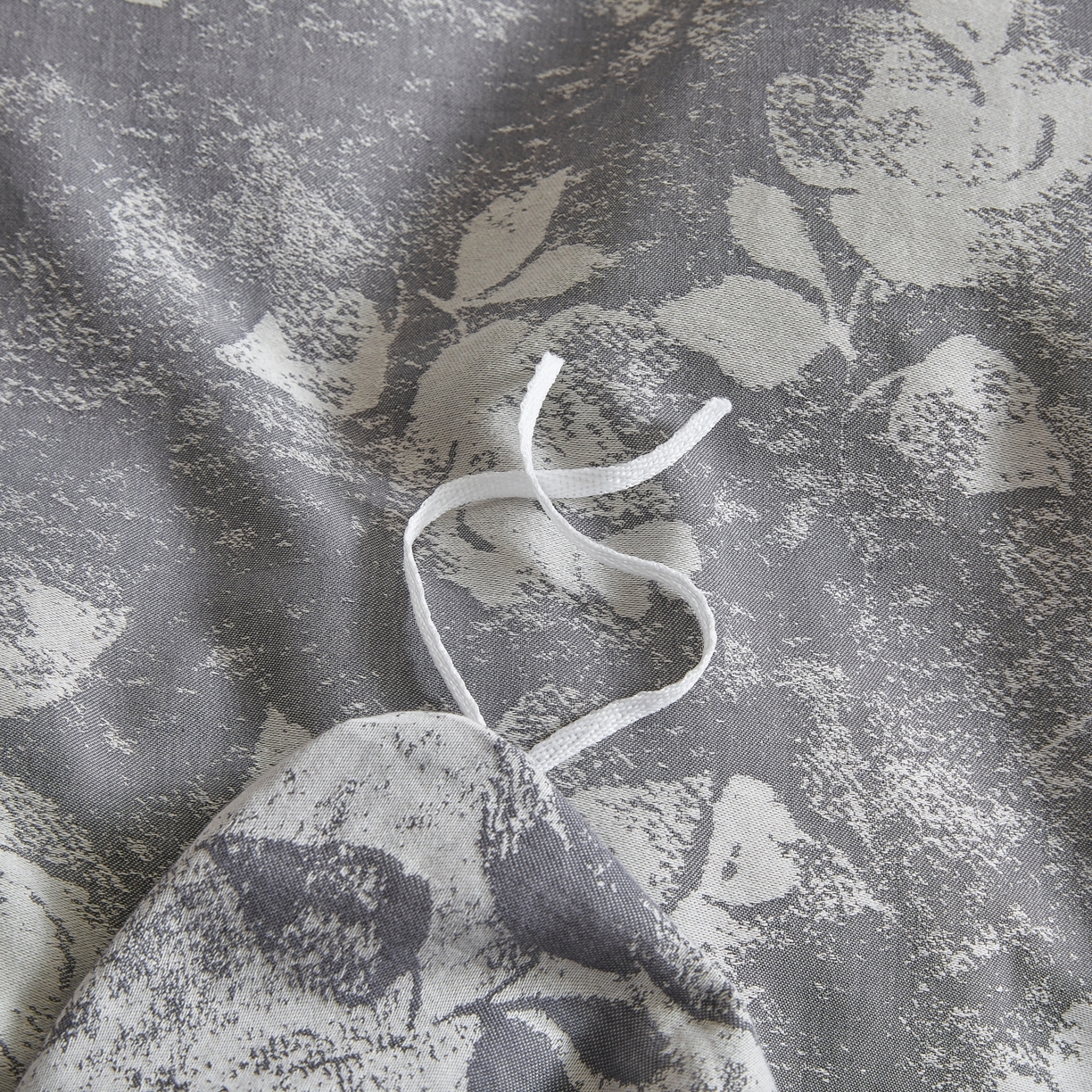 91家纺网 家纺一手货源 找家纺 乐家毛巾被（工厂自产自销） 2026新款40s全棉纯棉色织提花四件套 兰庭浅影