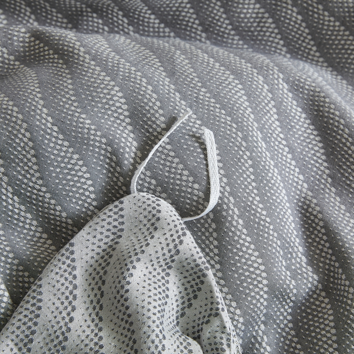 91家纺网 家纺一手货源 找家纺 乐家毛巾被（工厂自产自销） 2026新款40s全棉纯棉色织提花四件套 蓝屿风眠