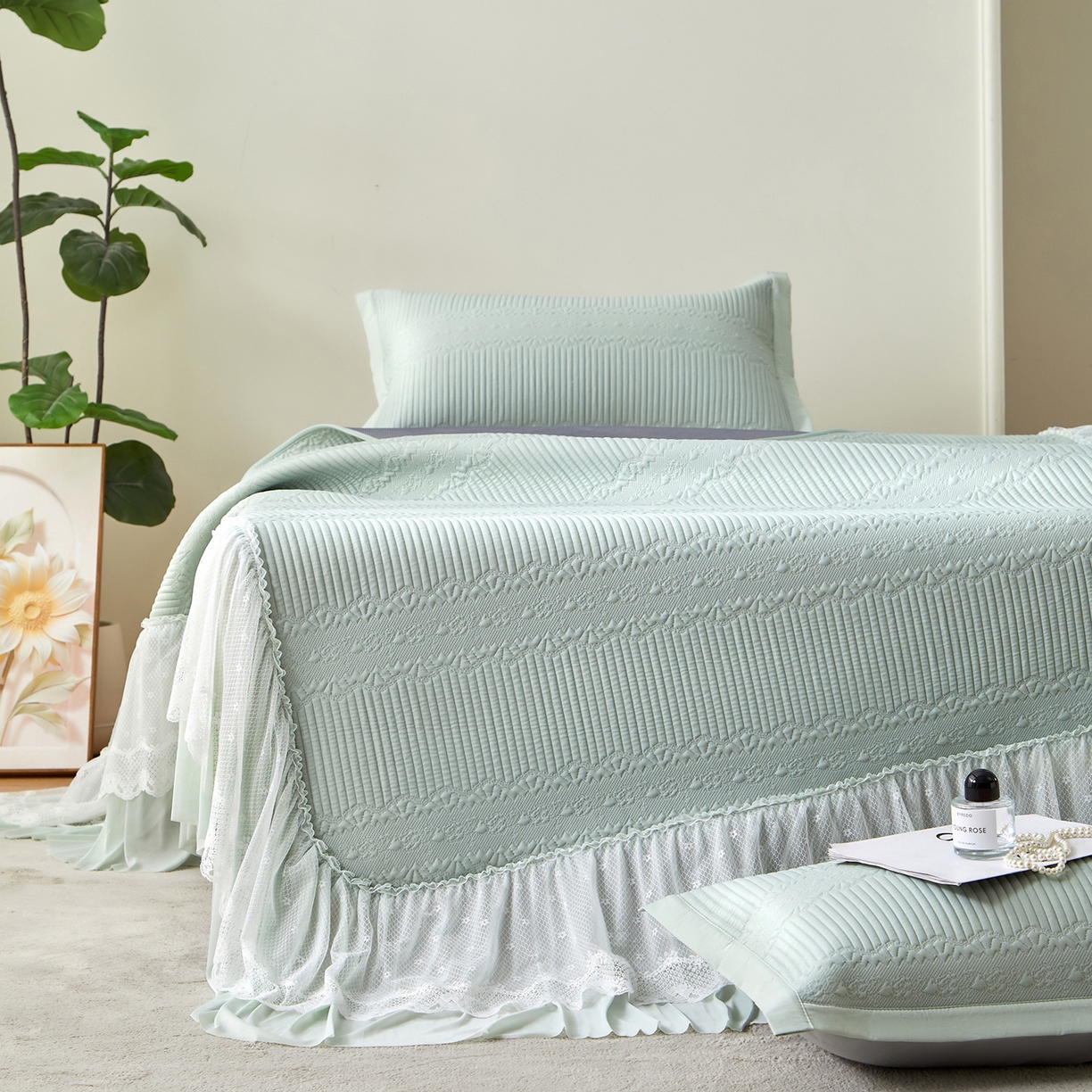 91家纺网 家纺一手货源 找家纺 瑞禾家纺 2026新款A类凉感豆豆床裙款凉席三件套-系列五 青柠绮梦