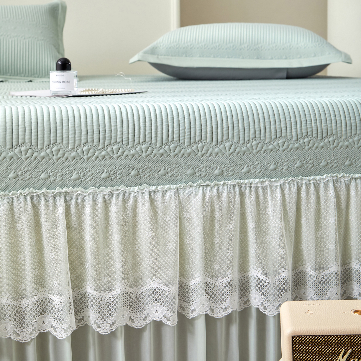 91家纺网 家纺一手货源 找家纺 瑞禾家纺 2026新款A类凉感豆豆床裙款凉席三件套-系列五 青柠绮梦