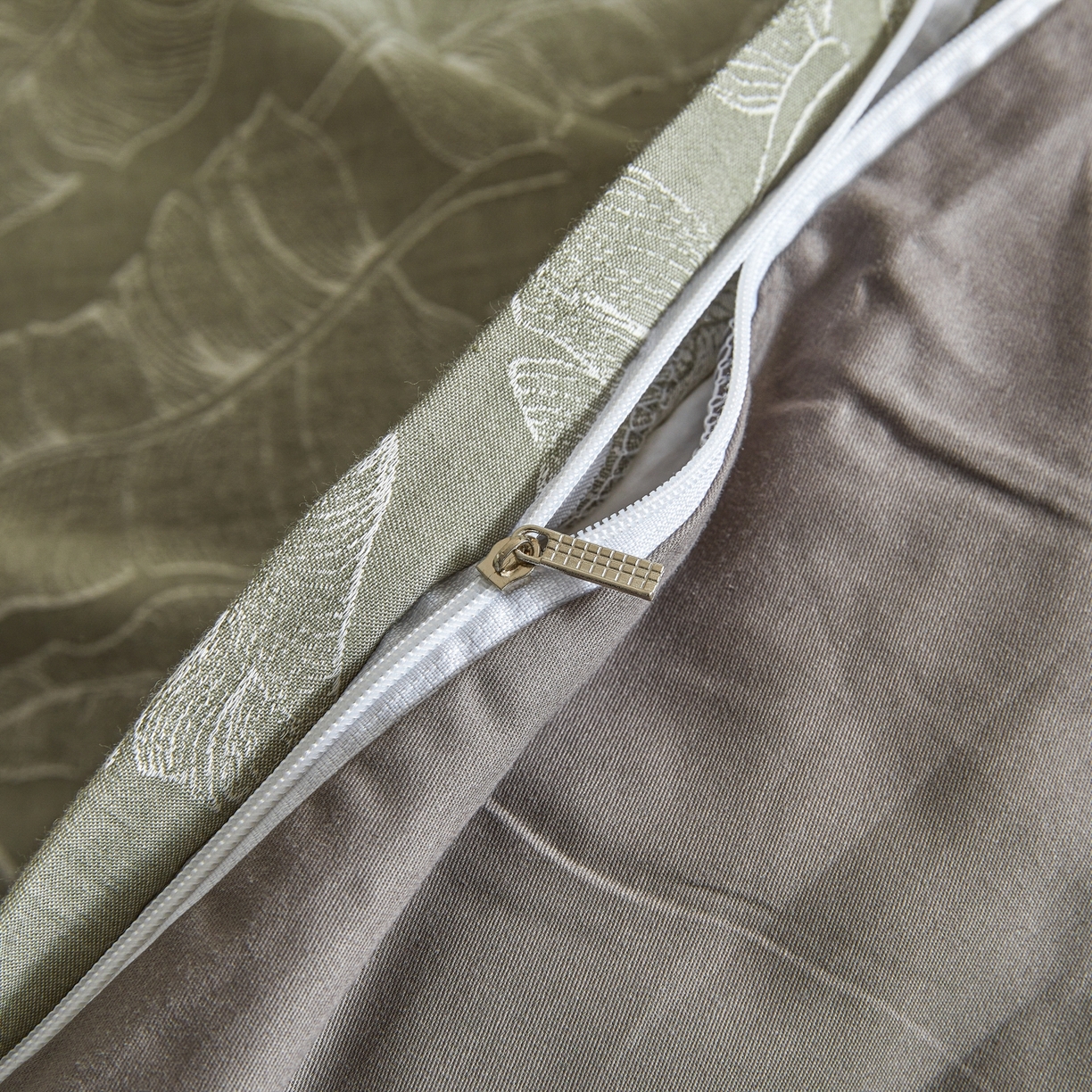 91家纺网 家纺一手货源 找家纺 乐家毛巾被（工厂自产自销） 2026新款40s全棉纯棉色织提花四件套 青禾晓雾