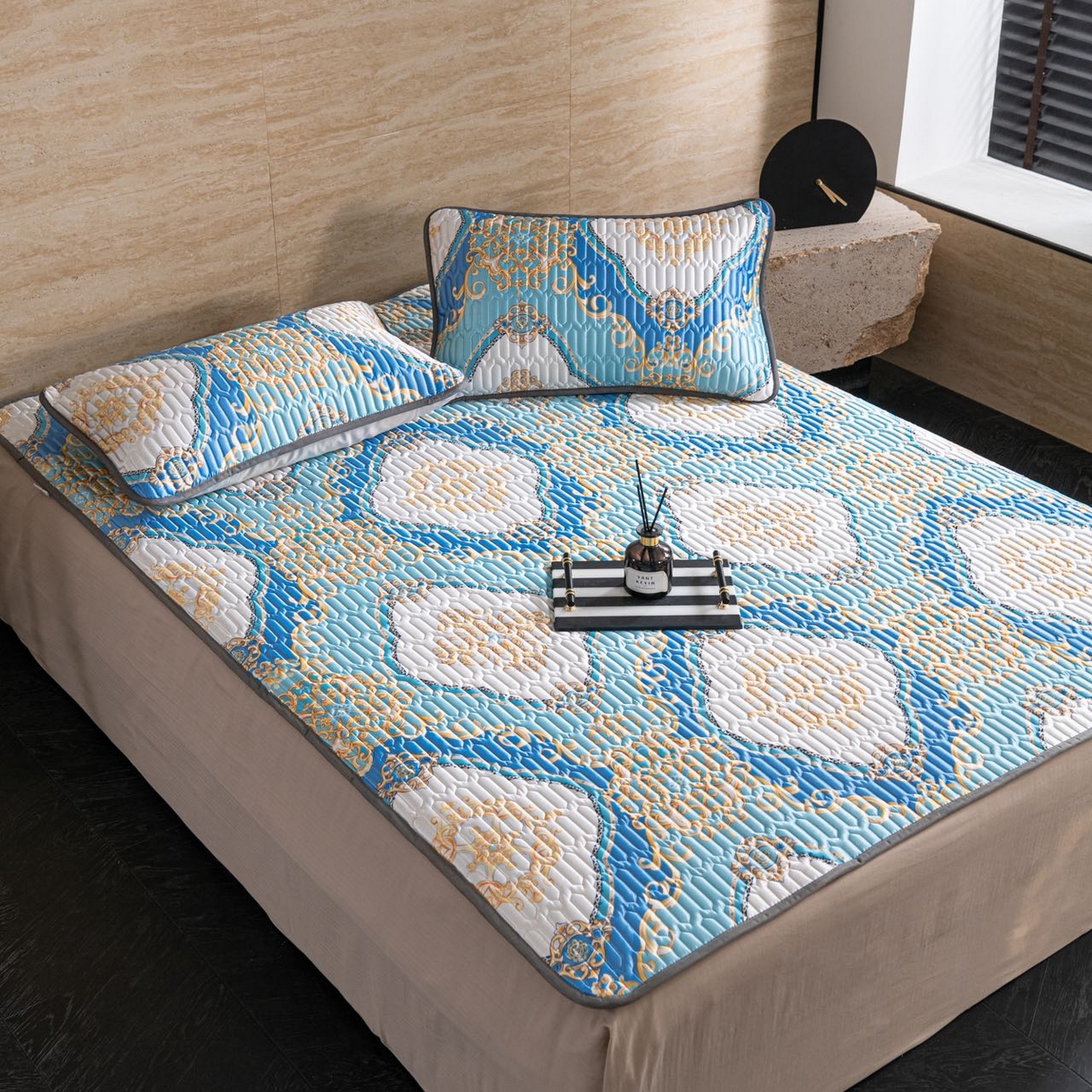 91家纺网 家纺一手货源 找家纺 yyds网供 2026新款9mm加厚艾草冰皮锦氨凉感乳胶席三件套空调水洗软席夏季凉席席子凉席 蓝金菱