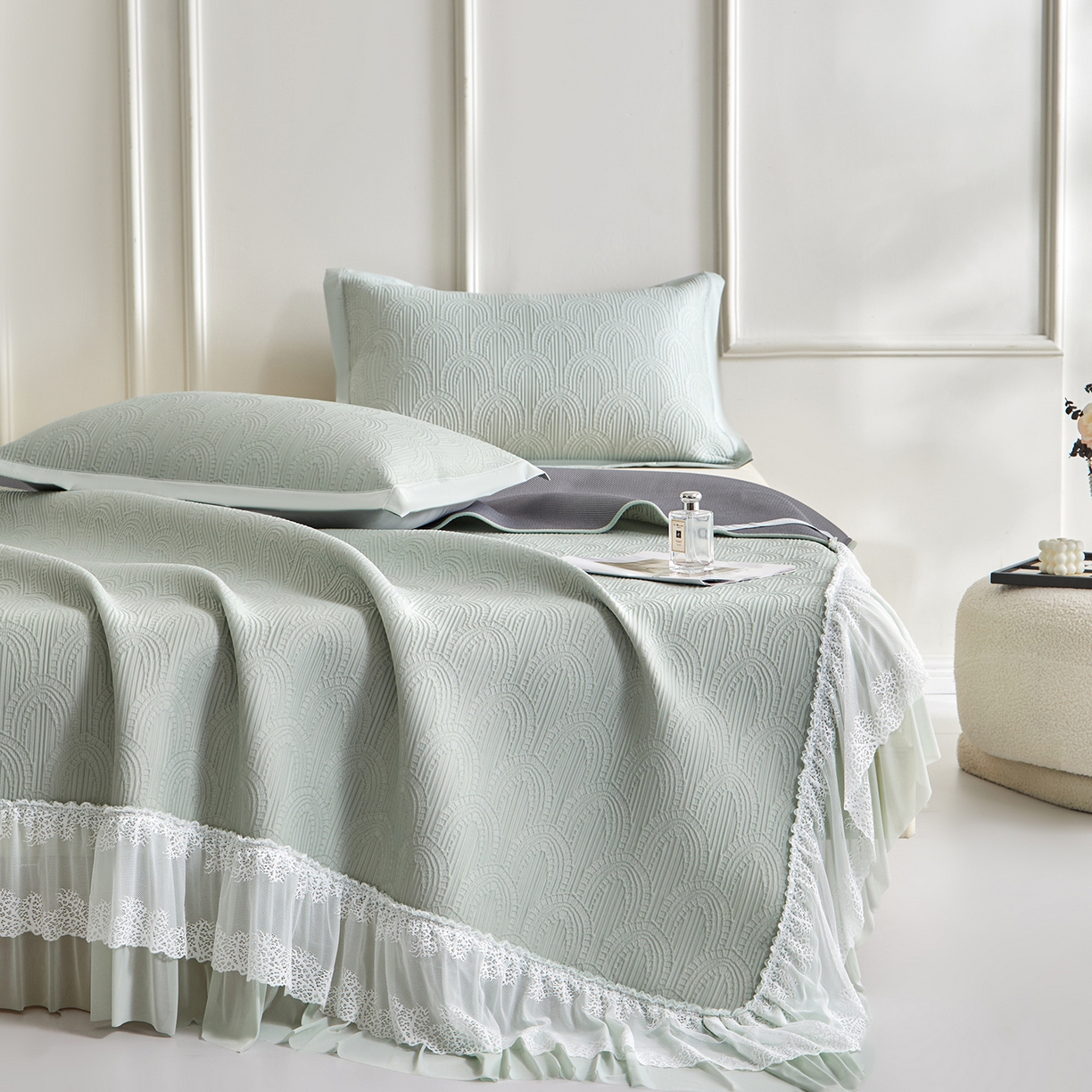 91家纺网 家纺一手货源 找家纺 （总）瑞禾家纺 2026新款A类凉感豆豆床裙款凉席三件套-系列三