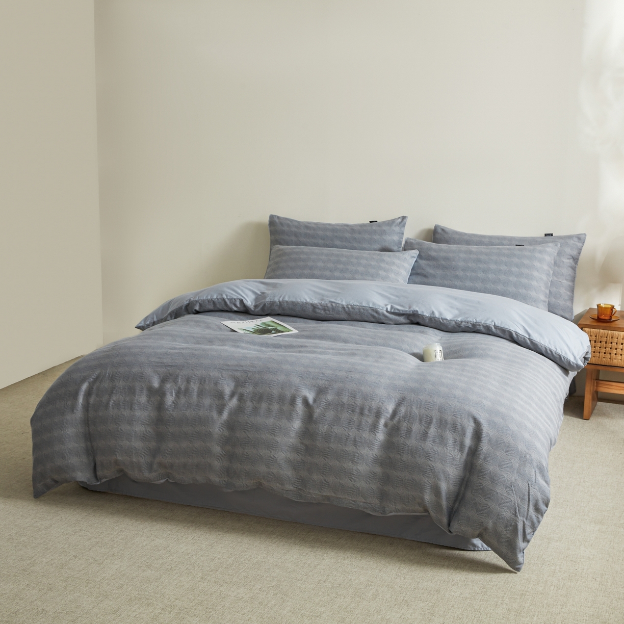 91家纺网 家纺一手货源 找家纺 乐家毛巾被（工厂自产自销） 2026新款40s全棉纯棉色织提花四件套 素灰枕月