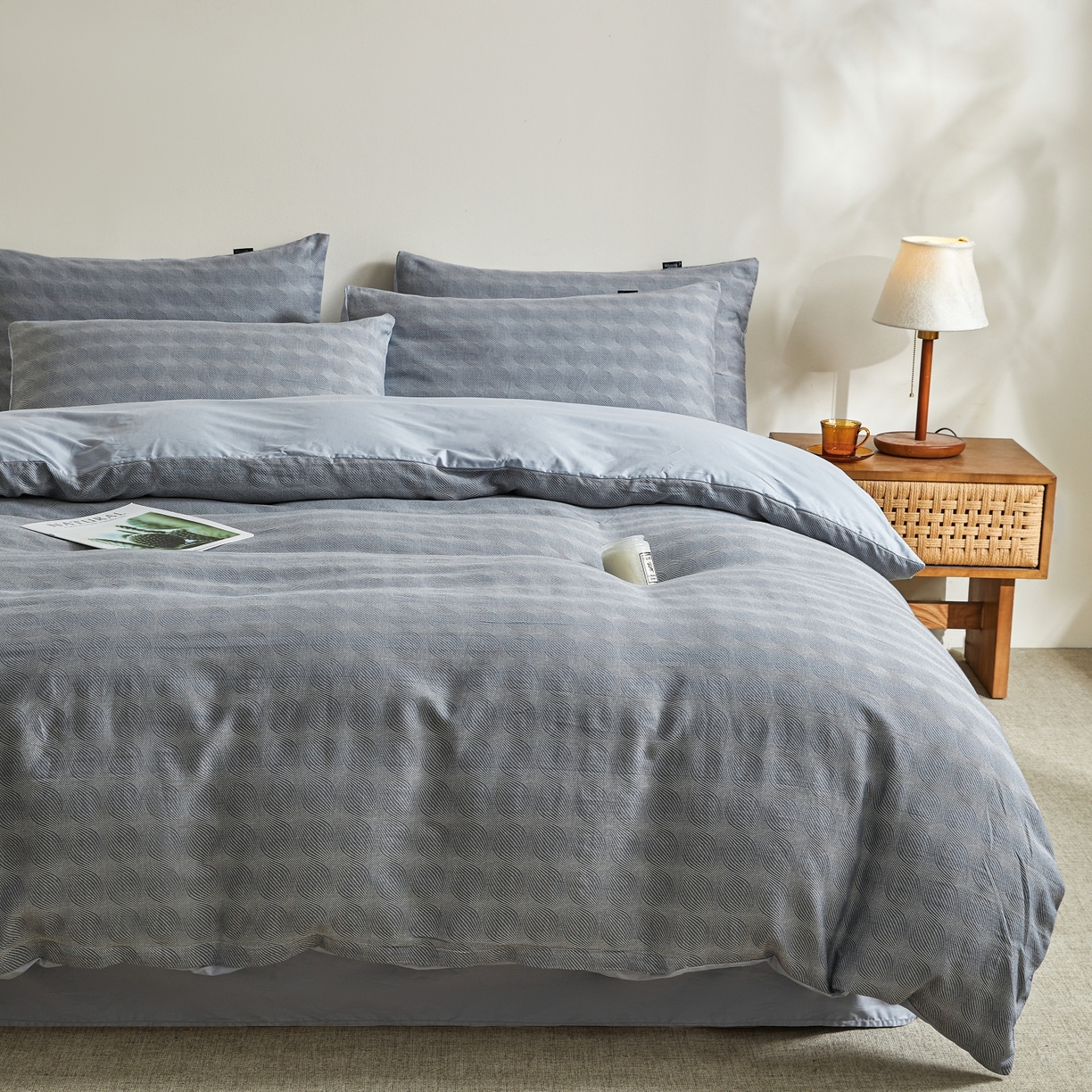 91家纺网 家纺一手货源 找家纺 乐家毛巾被（工厂自产自销） 2026新款40s全棉纯棉色织提花四件套 素灰枕月