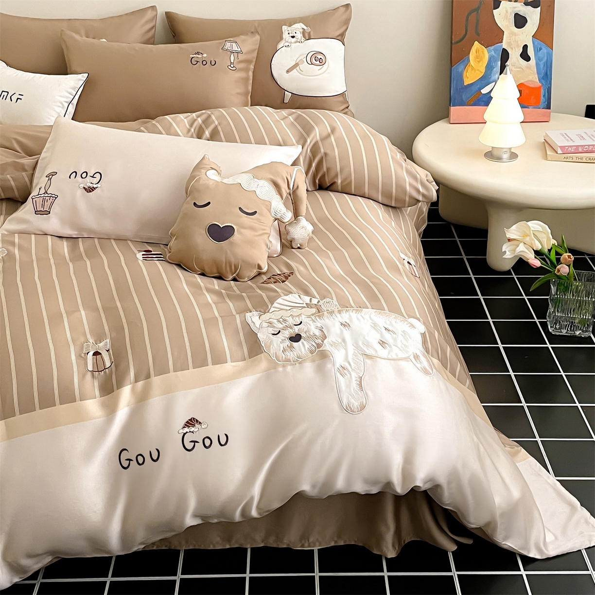 91家纺网 家纺一手货源 找家纺 （总）蓝米卡夫 2026夏季新款60S兰精天丝刺绣四件套-西高地厨房（礼盒）