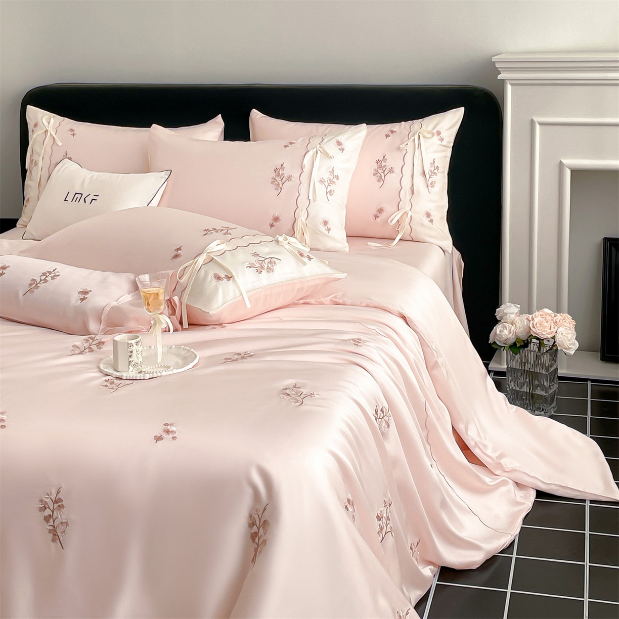 91家纺网 家纺一手货源 找家纺 （总）蓝米卡夫 2026夏季新款60S兰精天丝刺绣四件套-汐语（礼盒）