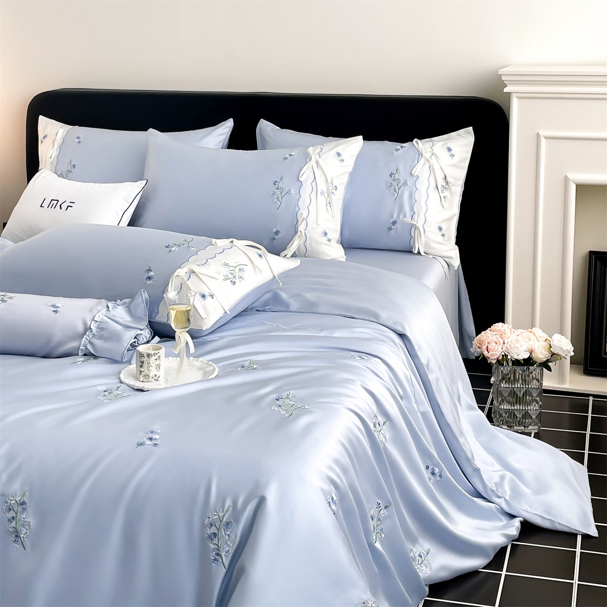 91家纺网 家纺一手货源 找家纺 蓝米卡夫 2026夏季新款60S兰精天丝刺绣四件套-汐语（礼盒） 汐语-蓝