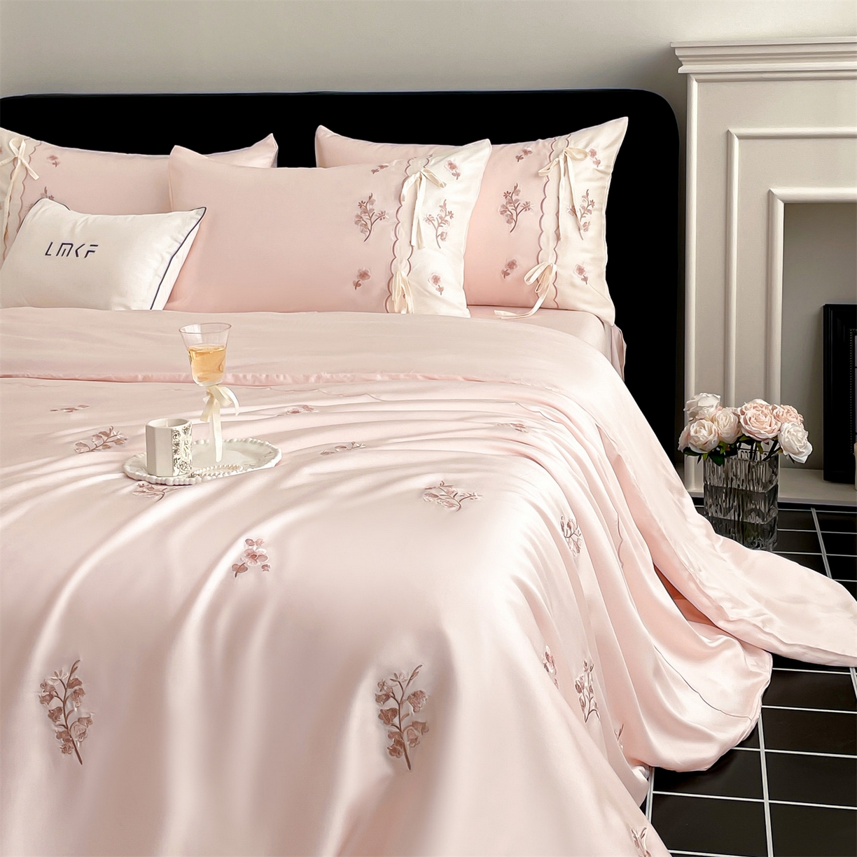 91家纺网 家纺一手货源 找家纺 （总）蓝米卡夫 2026夏季新款60S兰精天丝刺绣四件套-汐语（礼盒）